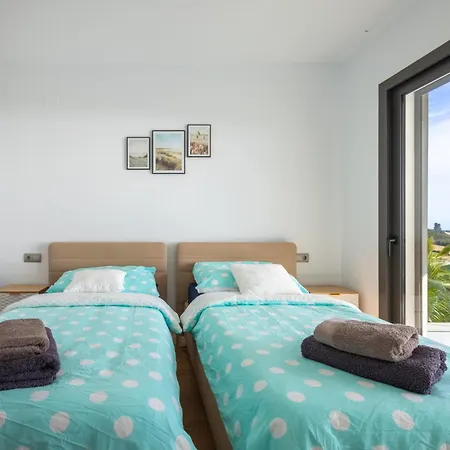 Modern With Sea And Golf View *