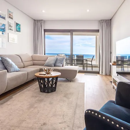 Modern With Sea And Golf View דירה